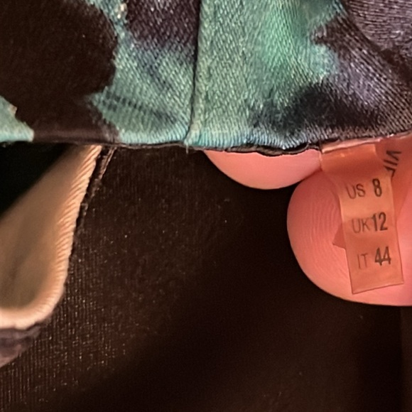 ⭐️Bogo ⭐️ 🦋 T Thari Sz 8 M cotton multicolored dress - Picture 11 of 13